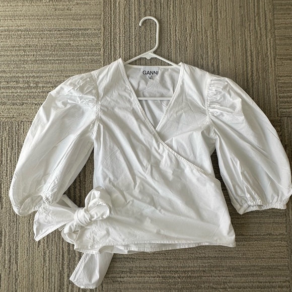Ganni white wrap blouse / size 6 - Picture 2 of 7